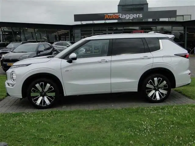 Mitsubishi Outlander 2.4 Phev 306pk Instyle uit 2025, foto 19