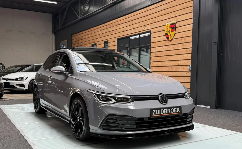 Volkswagen Golf 1.5 e TSI DSG | Pano | Navi | Maxton | Clima uit 2020, foto 5