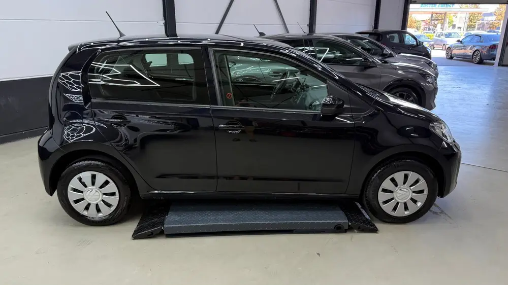 Volkswagen UP! 1.0 navigatie- en multimediasysteem. uit 2020, foto 5