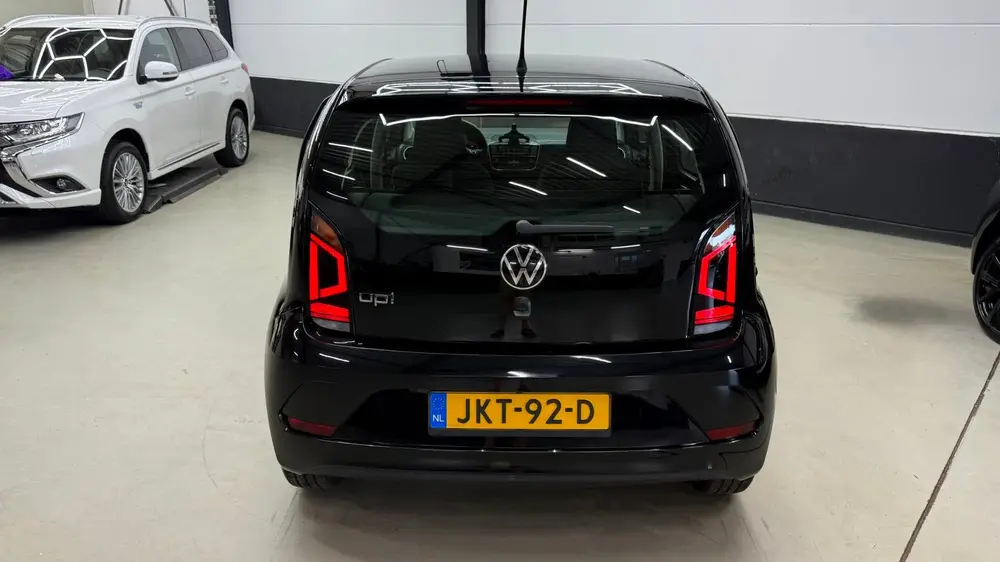 Volkswagen UP! 1.0 navigatie- en multimediasysteem. uit 2020, foto 7