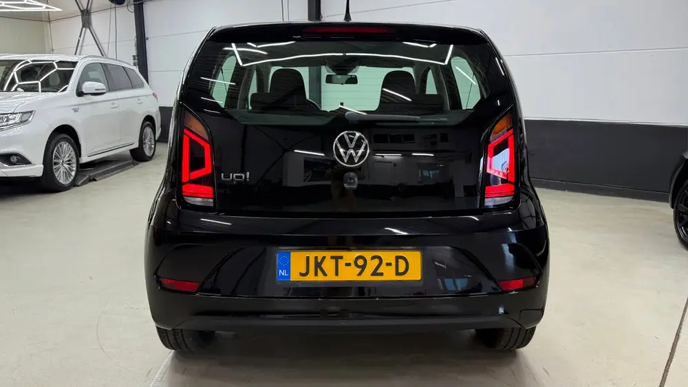 Volkswagen UP! 1.0 navigatie- en multimediasysteem. uit 2020, foto 8