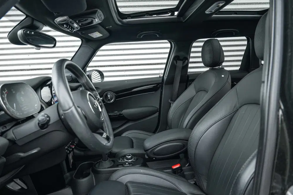 Mini Hatchback Cooper S Automaat uit 2022, foto 4