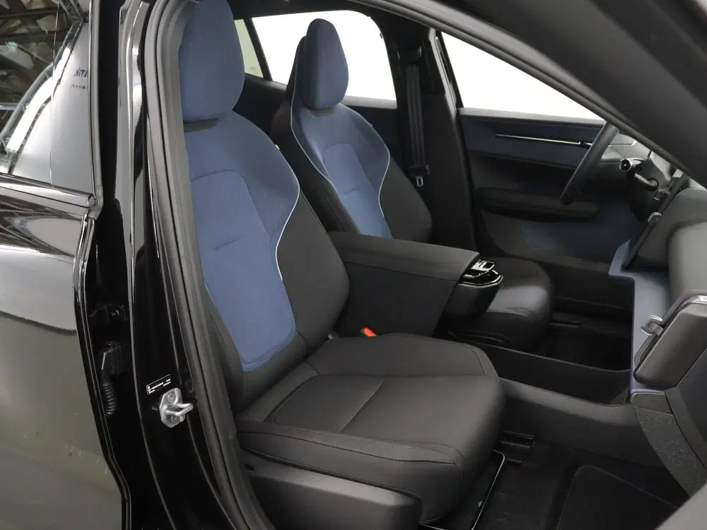 Volvo EX30 Single Motor Extended Range Core 69 kWh uit 2024, foto 10