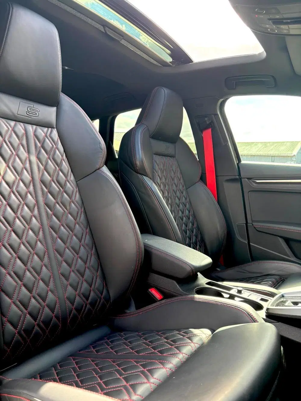 Audi A3 35 TFSI S- Line uit 2021, foto 10