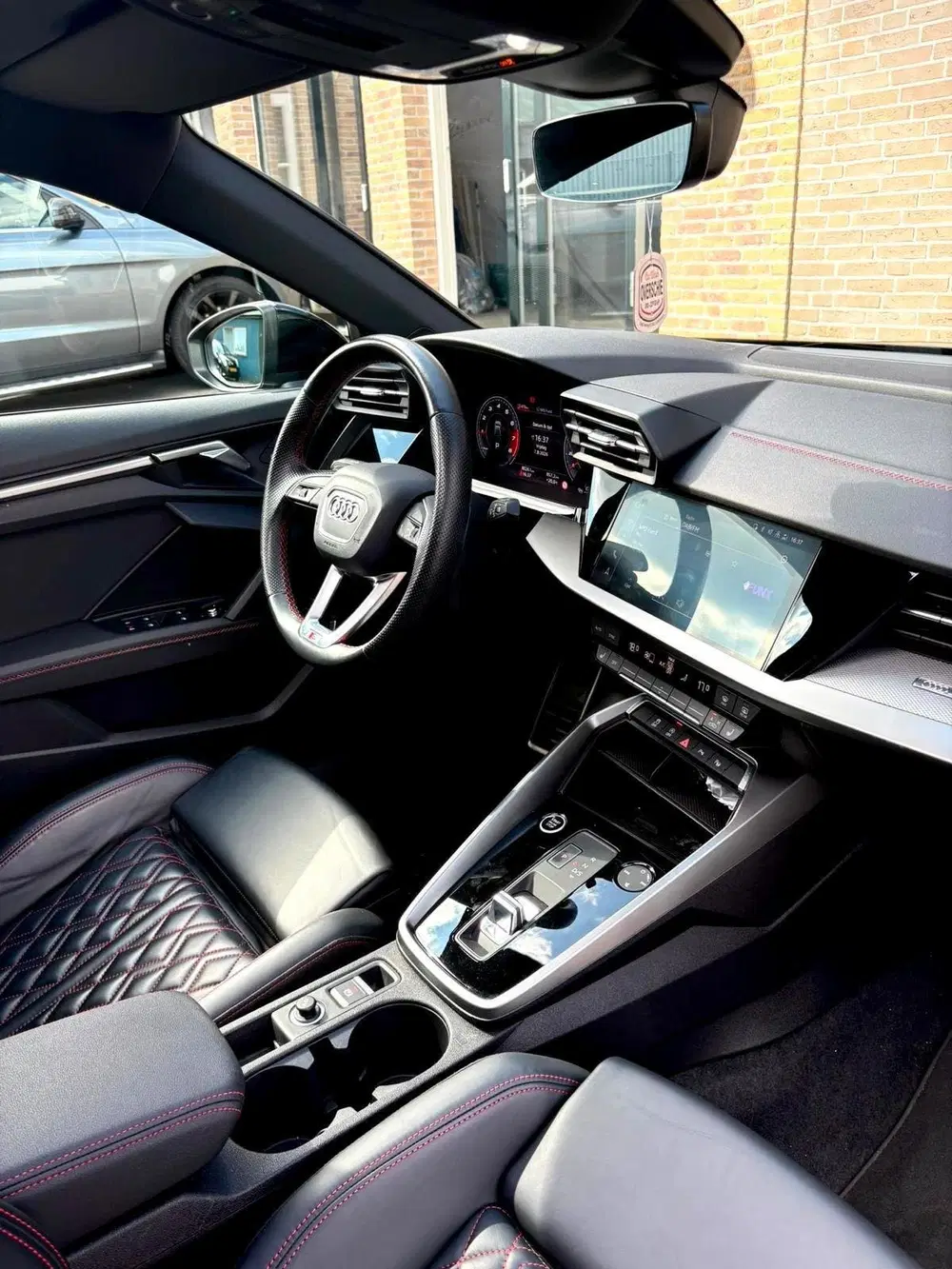 Audi A3 35 TFSI S- Line uit 2021, foto 12