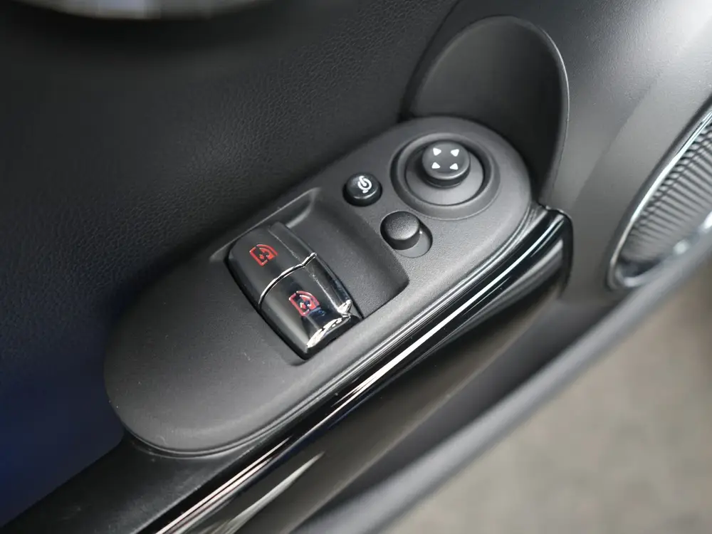 Mini One 1.5 Cooper Pepper uit 2019, foto 15