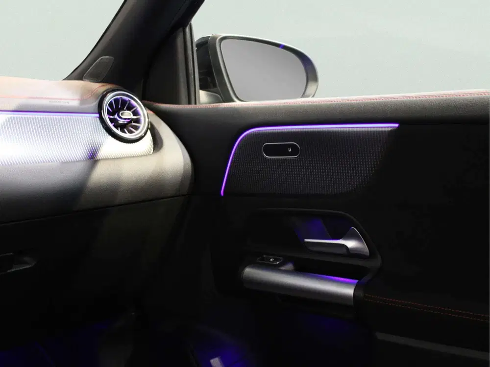 Mercedes-Benz EQA 250+ AMG Line 71 kWh Panorama dak uit 2023, foto 19