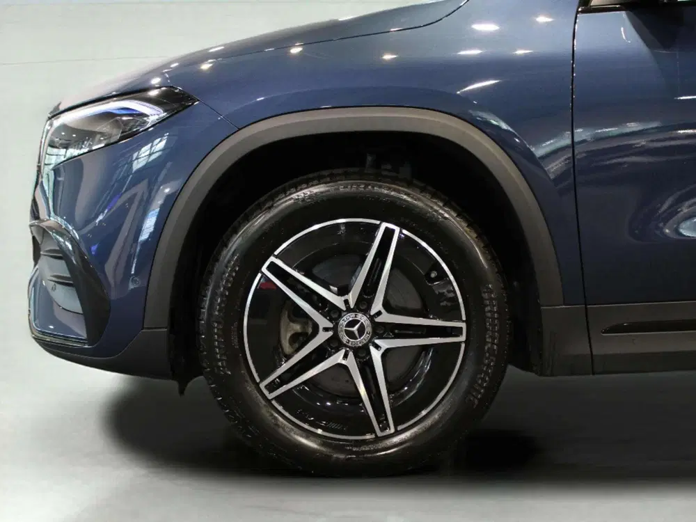 Mercedes-Benz EQA 250+ AMG Line 71 kWh Panorama dak uit 2023, foto 7