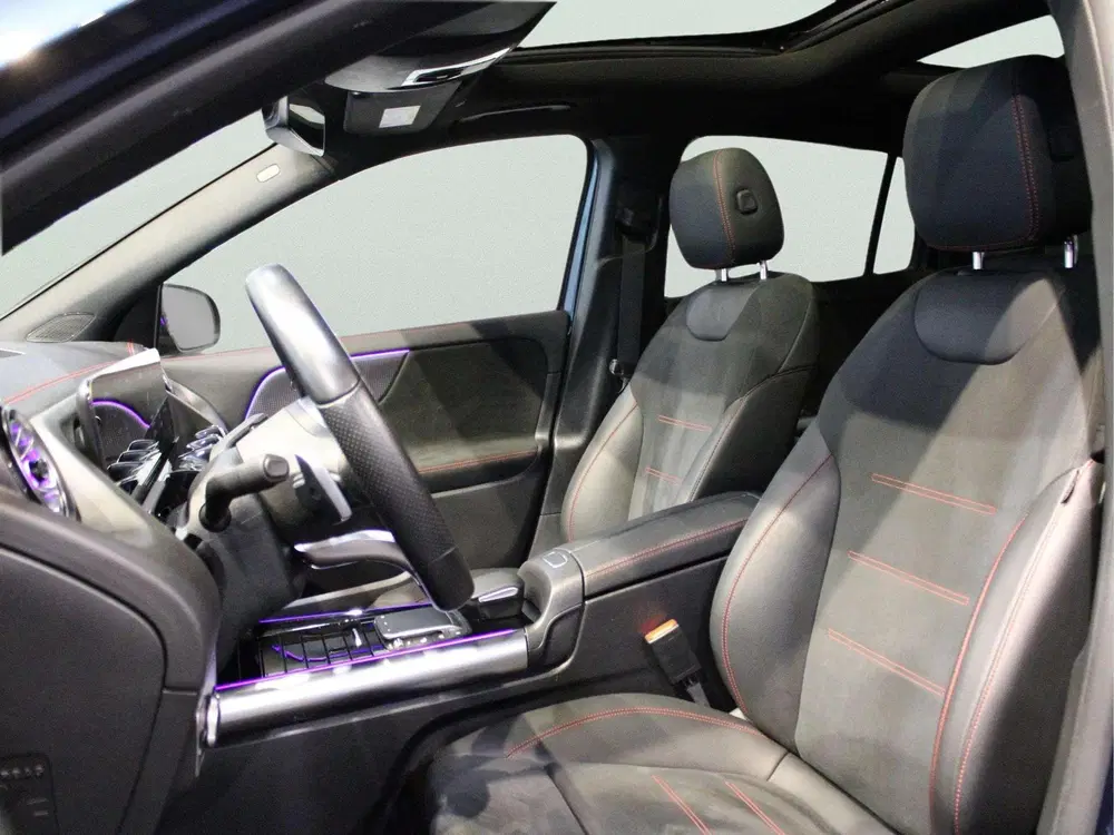 Mercedes-Benz EQA 250+ AMG Line 71 kWh Panorama dak uit 2023, foto 9
