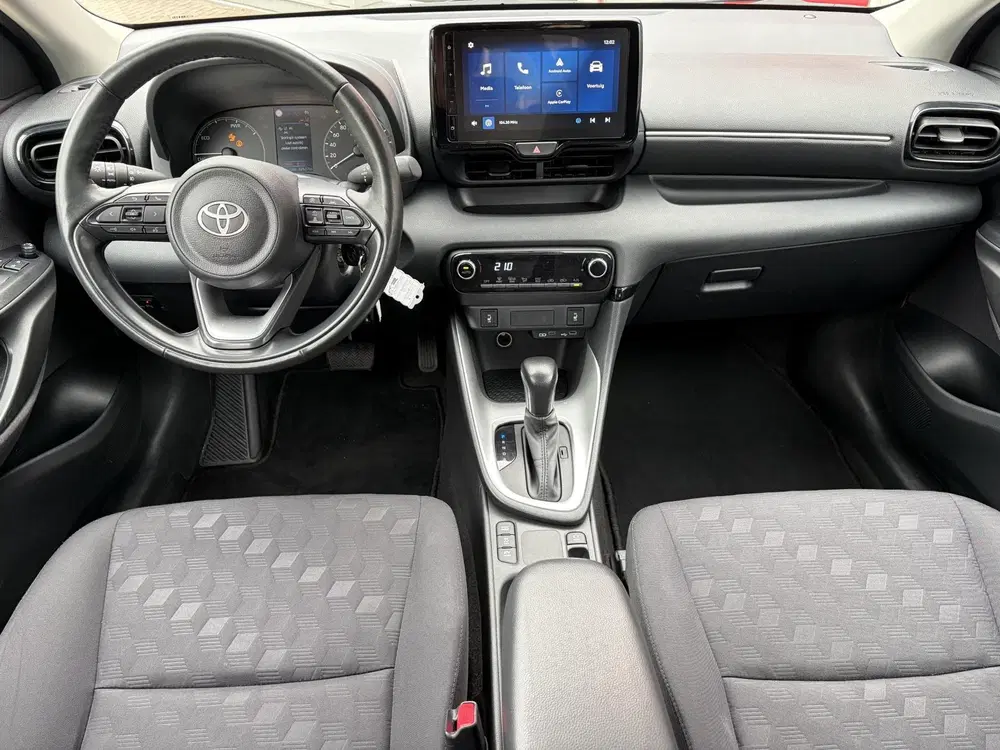 Toyota Yaris 1.5 Hybrid 115 Business uit 2025, foto 10