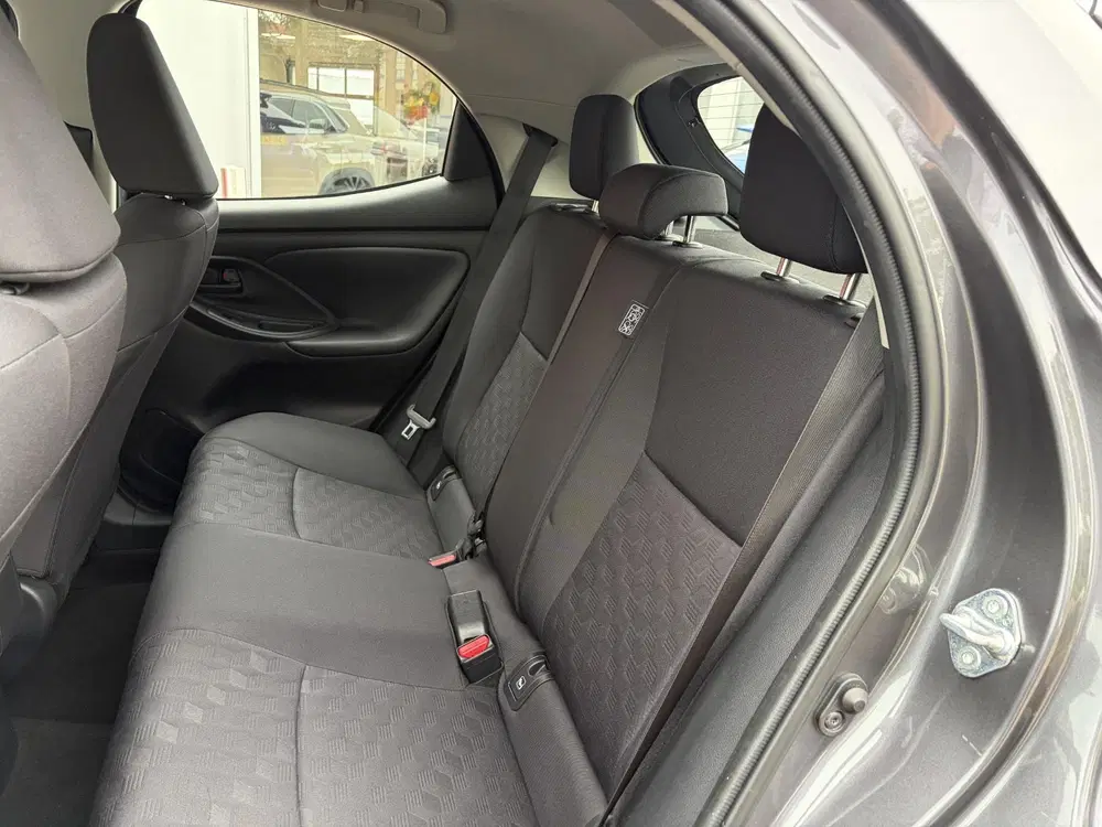 Toyota Yaris 1.5 Hybrid 115 Business uit 2025, foto 11