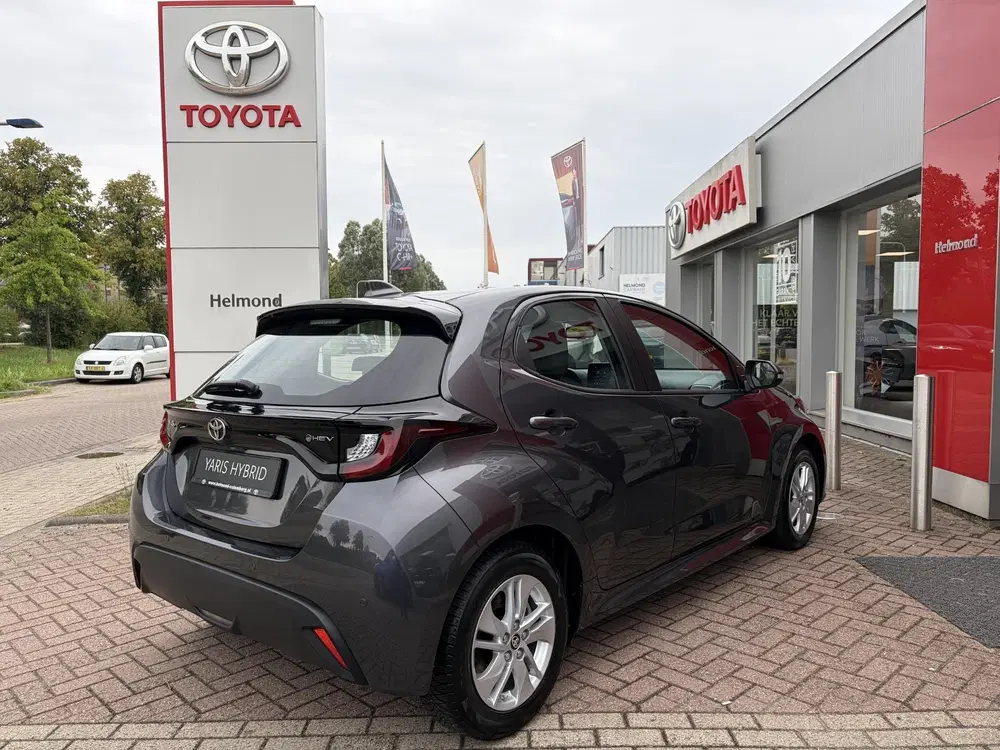 Toyota Yaris 1.5 Hybrid 115 Business uit 2025, foto 8
