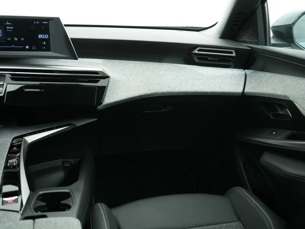 Peugeot 3008 1.2 HYBRID 145PK ALLURE E-DCS6 uit 2025, foto 14