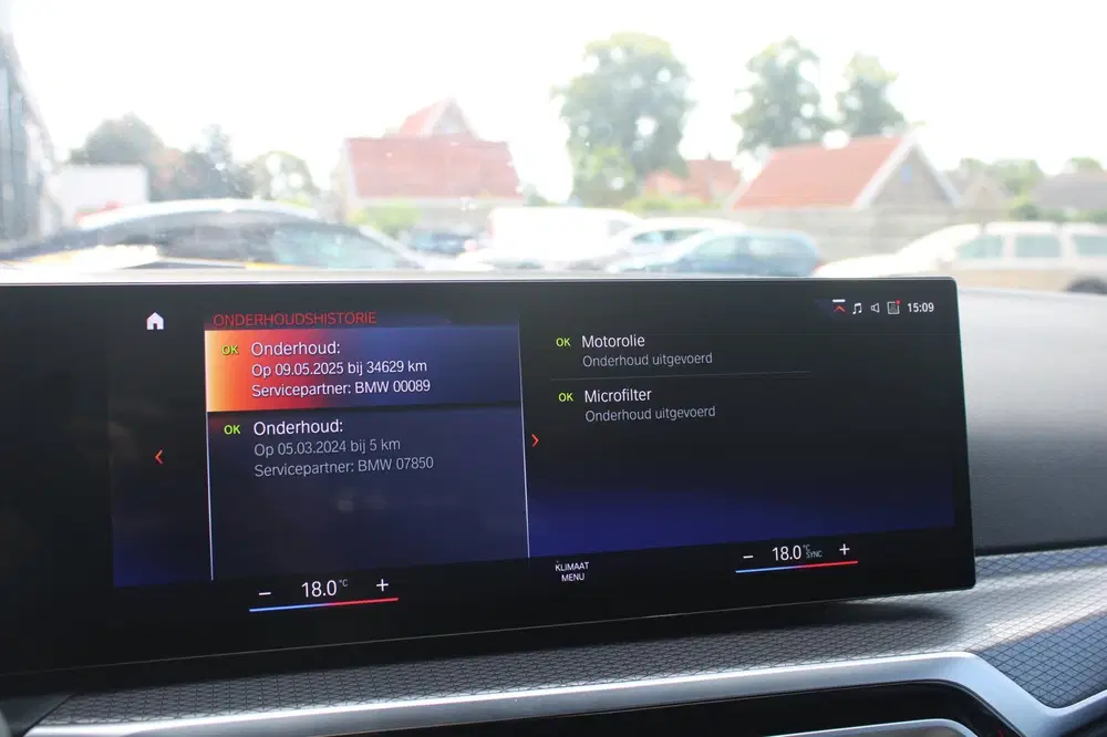 BMW 3-serie 330e M-Sport Pro uit 2024, foto 20