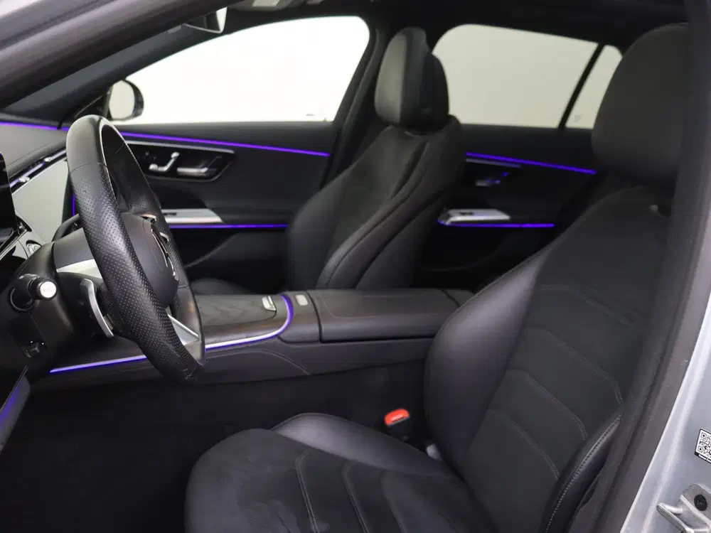 Mercedes-Benz E-Klasse 300 e AMG Line Premium uit 2024, foto 11