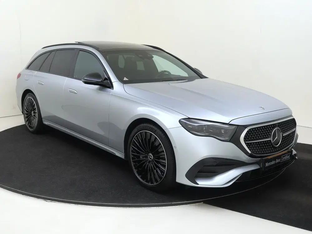Mercedes-Benz E-Klasse 300 e AMG Line Premium uit 2024, foto 2
