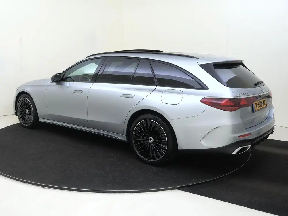 Mercedes-Benz E-Klasse 300 e AMG Line Premium uit 2024, foto 3