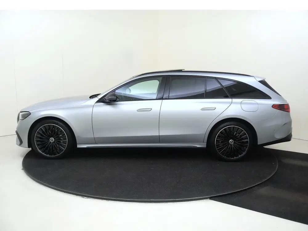 Mercedes-Benz E-Klasse 300 e AMG Line Premium uit 2024, foto 8