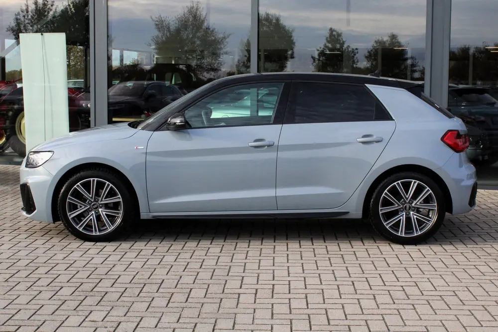 Audi A1 35 TFSI 150pk S-Line LED KEYLESS ACC 24024 uit 2023, foto 3