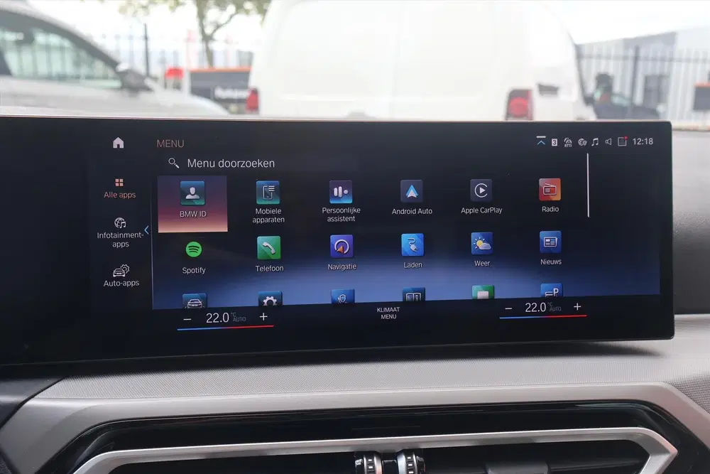 BMW 3-serie 320e High Executive 204pk uit 2024, foto 20