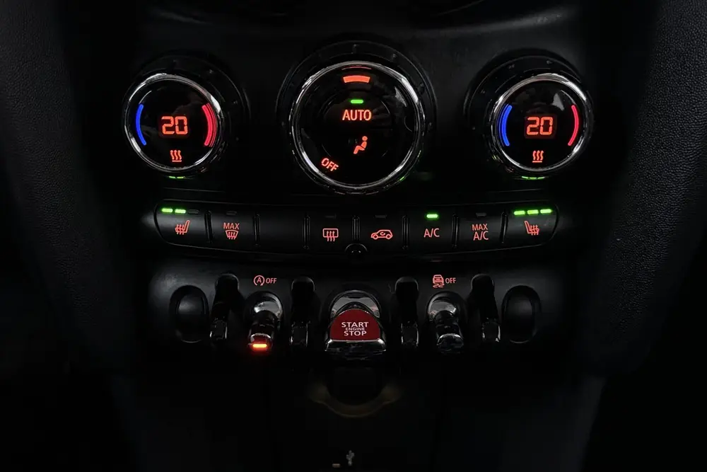 Mini 5-Deurs 1.5 Cooper Chili (STOELVERWARMING, PARKEERSENSO uit 2019, foto 19
