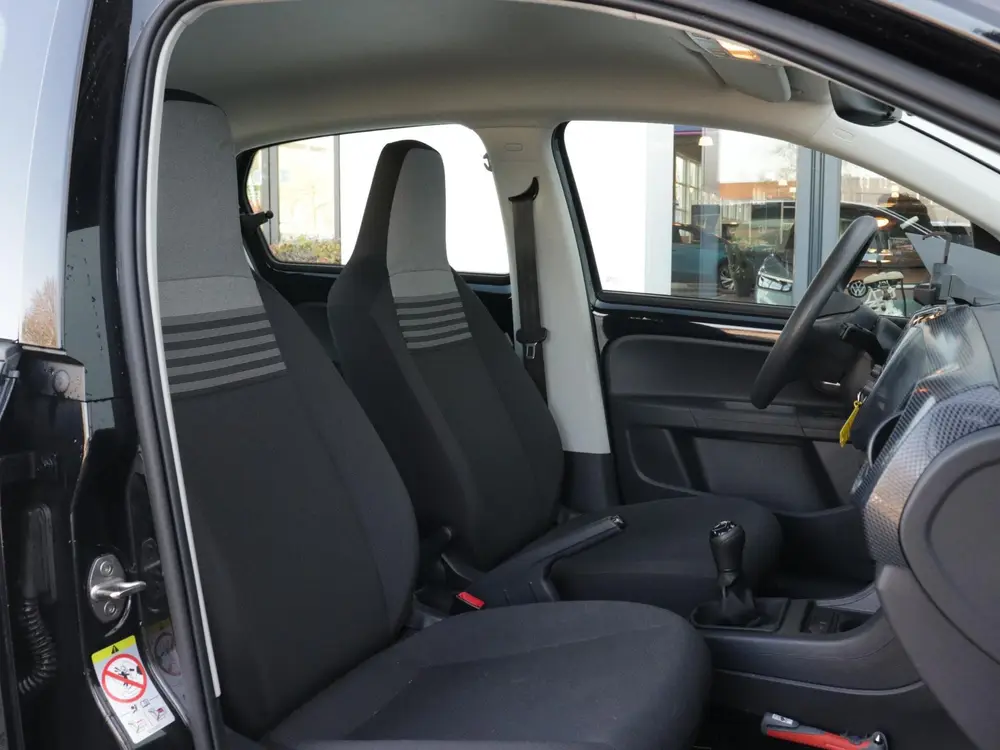 Volkswagen Up! 1.0 | Camera | Cruise Control | Regensensor | uit 2024, foto 19