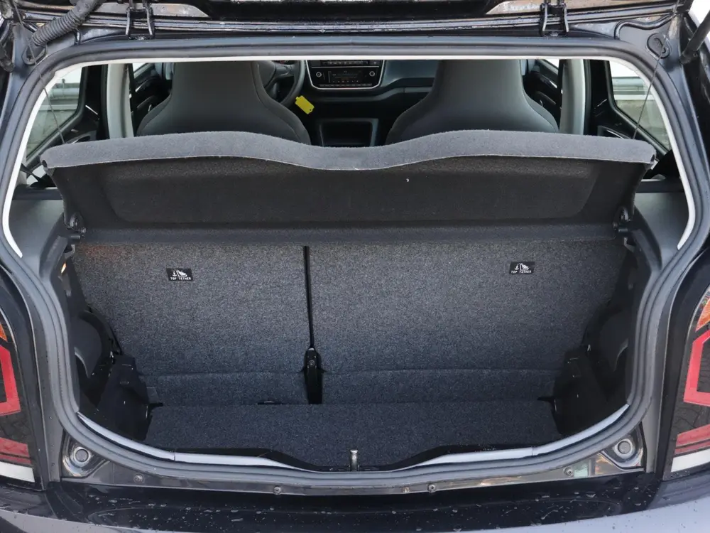 Volkswagen Up! 1.0 | Camera | Cruise Control | Regensensor | uit 2024, foto 7