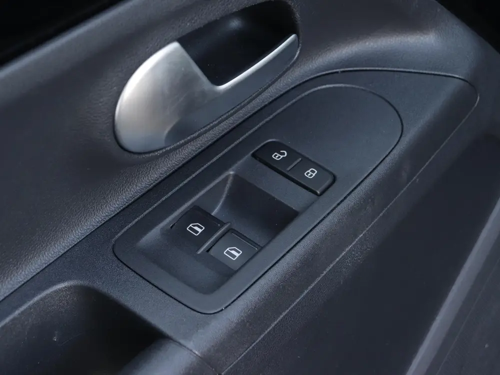 Volkswagen Up! 1.0 | Camera | Cruise Control | Regensensor | uit 2024, foto 8