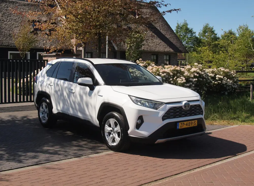 Toyota RAV4 2.5 Hybrid AWD Active | Camera | Trekhaak 1650 t uit 2019, foto 4