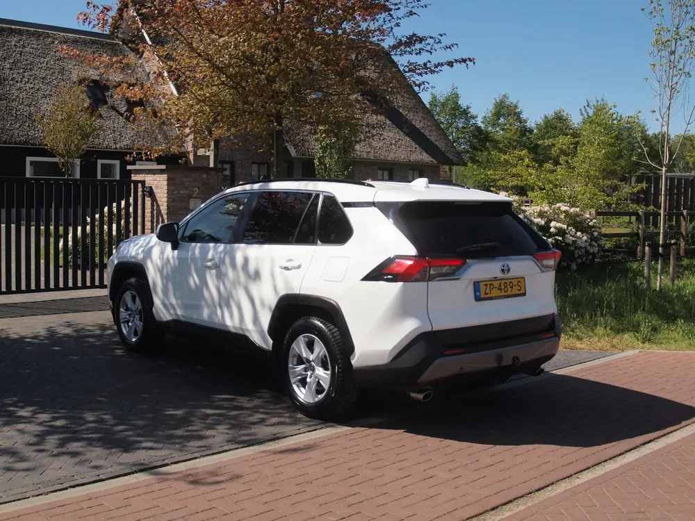 Toyota RAV4 2.5 Hybrid AWD Active | Camera | Trekhaak 1650 t uit 2019, foto 8