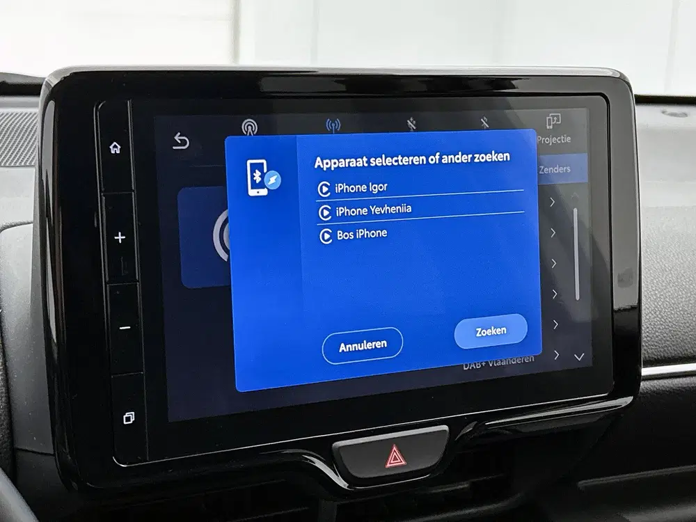 Toyota Yaris 1.5 Hybrid 115 First Edition Comfort Pack uit 2025, foto 9