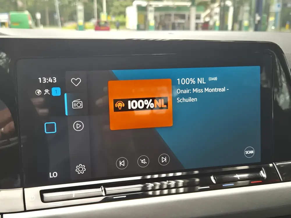 Volkswagen Golf 1.0 TSI Life | Navigatie Via Apple Carplay | Climate Control | Parkeersensoren Golf 1.0 TSI Life | Navigatie via Apple carplay | uit 2020, foto 17