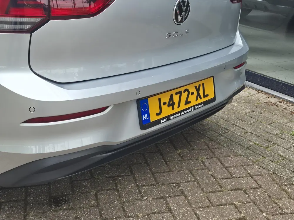 Volkswagen Golf 1.0 TSI Life | Navigatie Via Apple Carplay | Climate Control | Parkeersensoren Golf 1.0 TSI Life | Navigatie via Apple carplay | uit 2020, foto 9