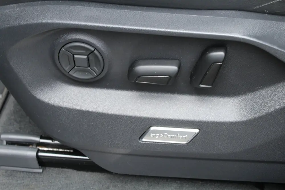 Volkswagen Touareg 3.0 TSI 340pk R-Line DSG8 Panoramadak Tre uit 2021, foto 20