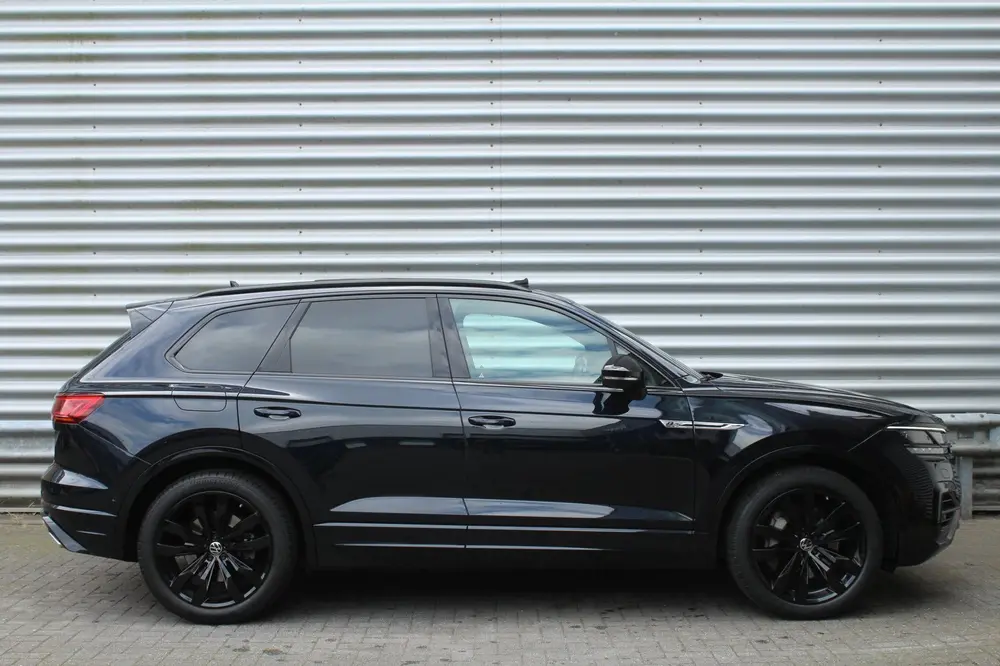 Volkswagen Touareg 3.0 TSI 340pk R-Line DSG8 Panoramadak Tre uit 2021, foto 4