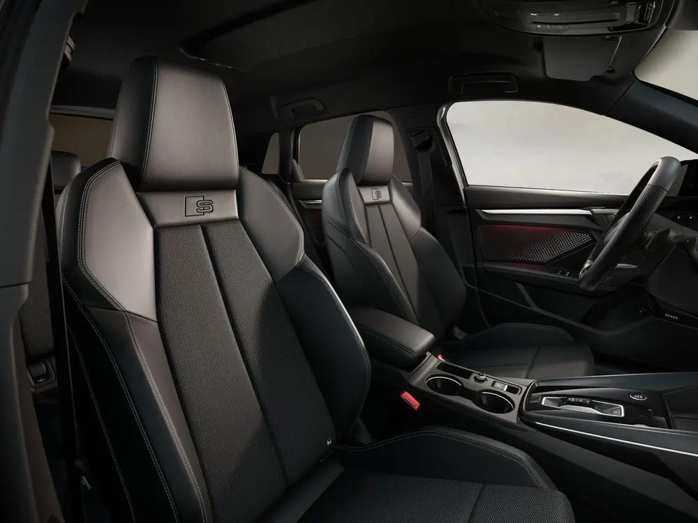 Audi A3 1.5 e-hybrid 272pk S Edition Competition uit 2026, foto 4