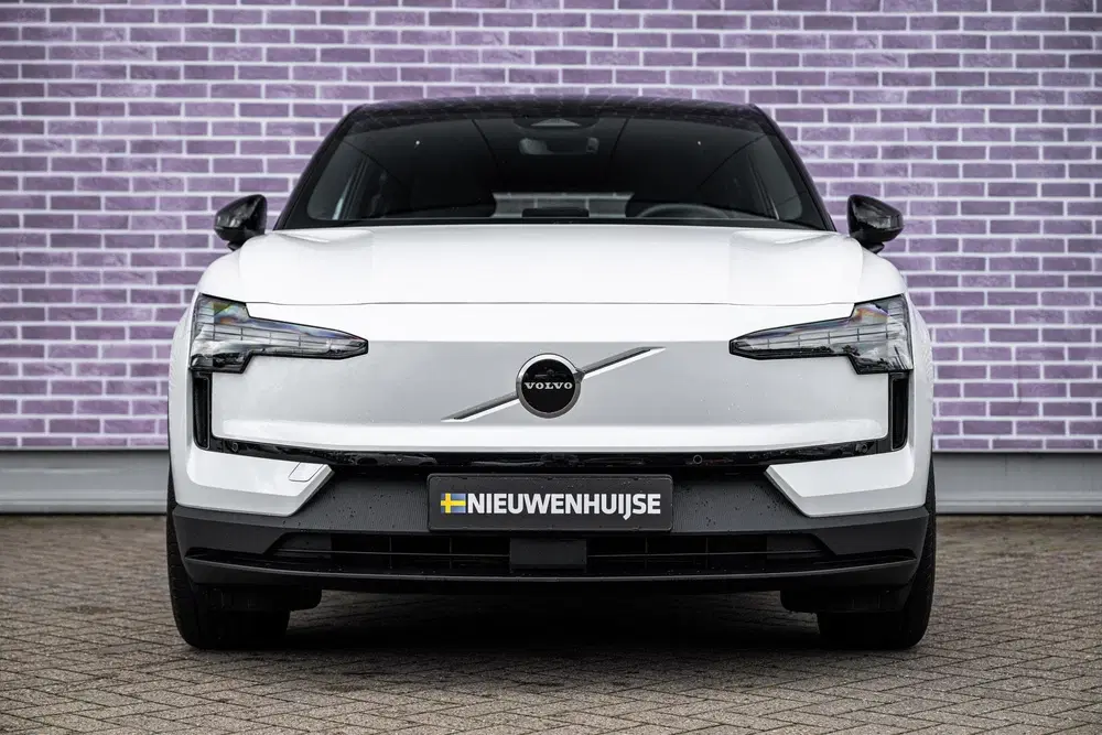 Volvo EX30 Single Motor Extended Range Plus 69 kWh uit 2024, foto 8