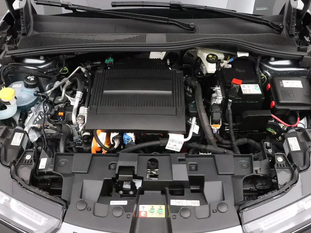 Alfa Romeo Junior Elettrica Speciale 54 kWh uit 2024, foto 13