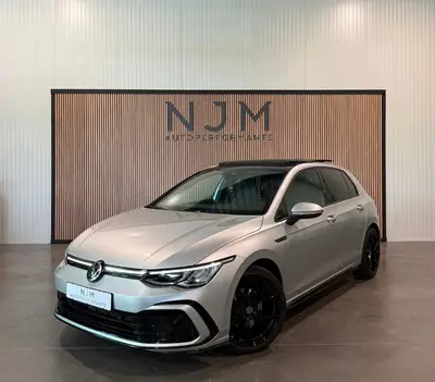 Volkswagen Golf 1.5 eTSI R-Line|Pano|Carplay|Sfeer uit 2020