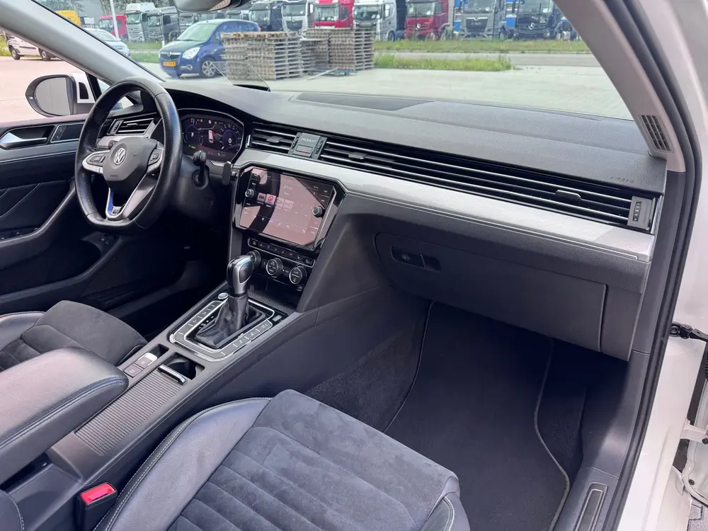 Volkswagen Passat Variant 1.4 TSI PHEV GTE Business|HUD|pano uit 2020, foto 13