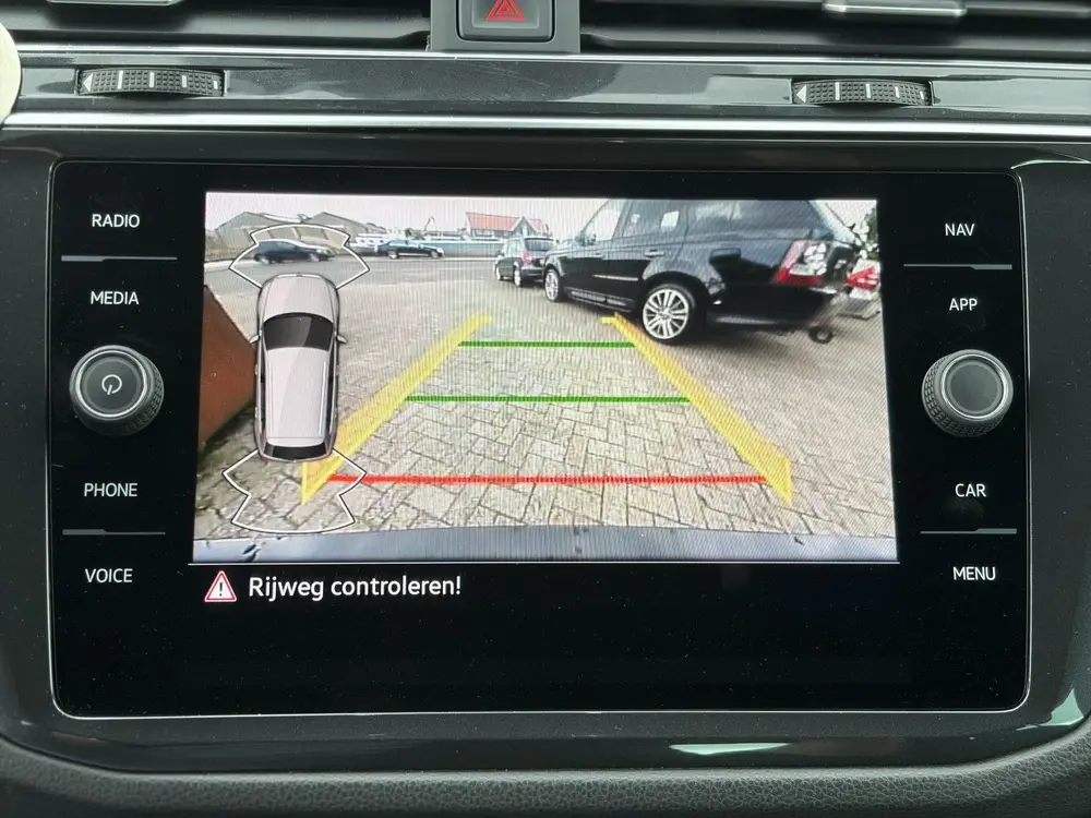 Volkswagen Tiguan 1.4 TSI eHybrid R-Line Business+ 266pk | V uit 2022, foto 13