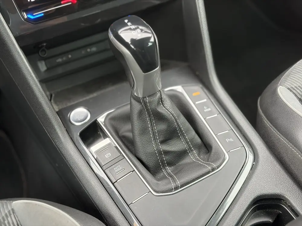 Volkswagen Tiguan 1.4 TSI eHybrid R-Line Business+ 266pk | V uit 2022, foto 19