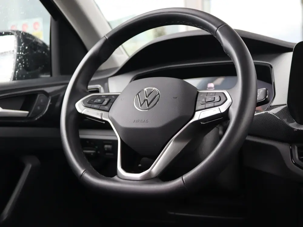 Volkswagen T-Cross 1.0 TSI Life Edition | Navigatie | App-co uit 2025, foto 20