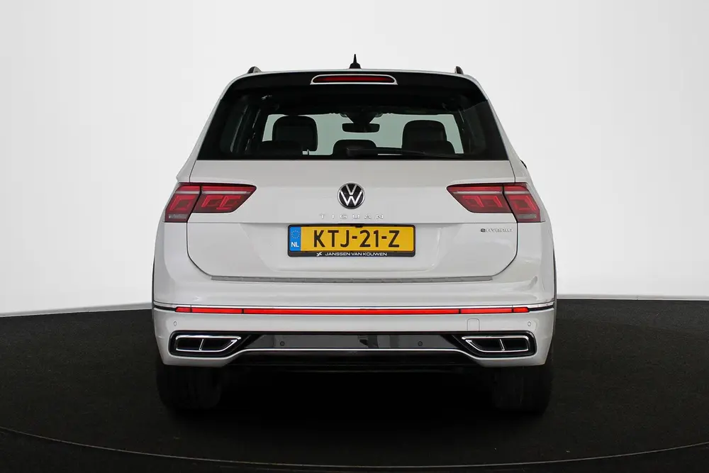 Volkswagen Tiguan 1.4 TSI eHybrid R-Line Business+ Pano Trek uit 2022, foto 17