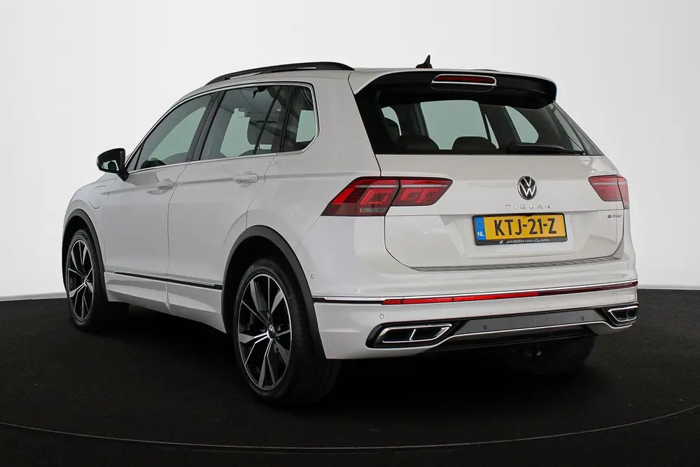 Volkswagen Tiguan 1.4 TSI eHybrid R-Line Business+ Pano Trek uit 2022, foto 4
