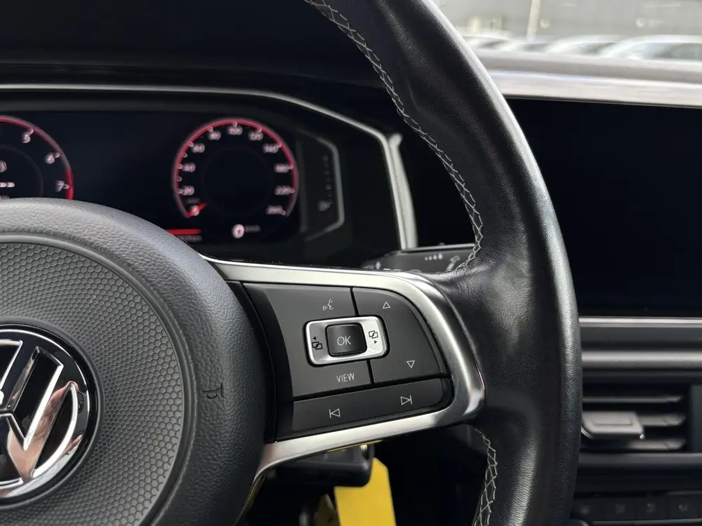 Volkswagen Polo 1.0 TSI Highline Business R acc pdc apple ca uit 2020, foto 17