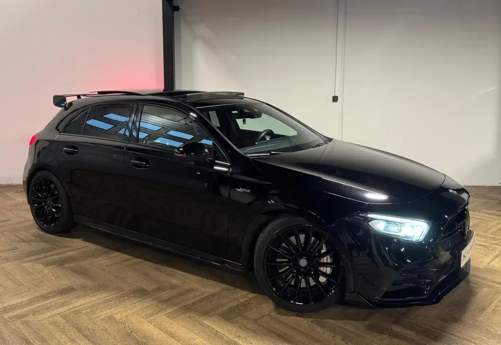 Mercedes-Benz A-Klasse AMG 35 4MATIC Edition 1 PANO KEYLESS uit 2019, foto 6