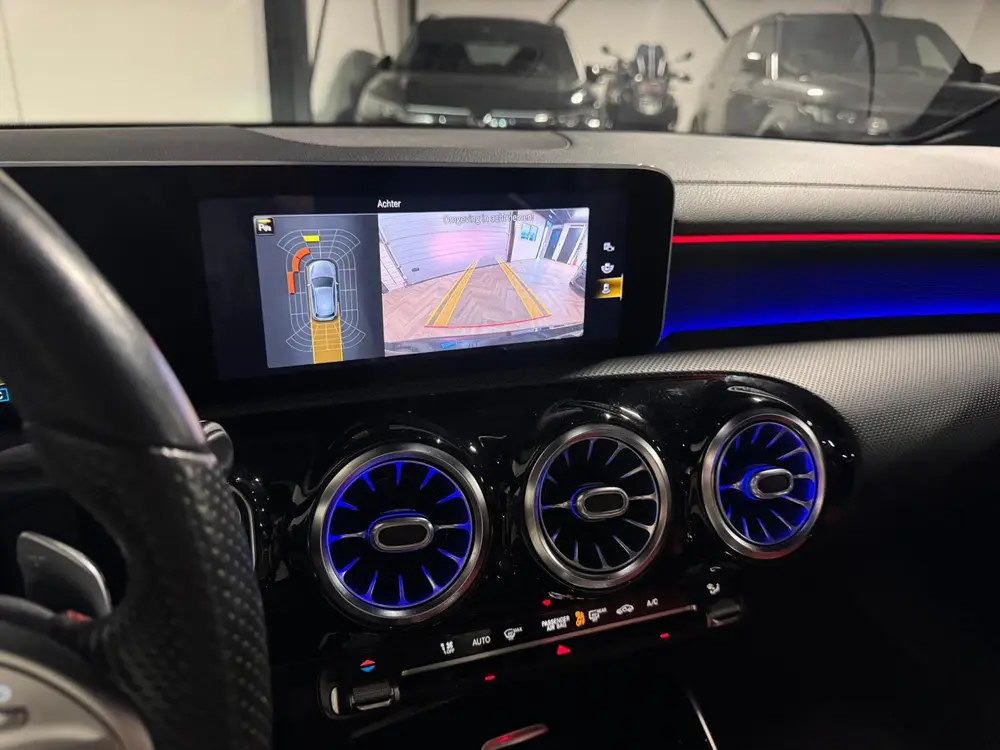 Mercedes-Benz A-Klasse AMG 35 4MATIC Edition 1 PANO KEYLESS uit 2019, foto 7