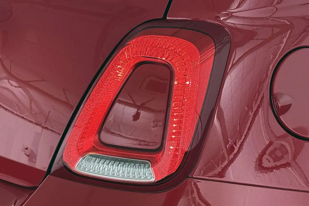 Fiat 500 0.9 TwinAir Turbo Young Airco Navigatie Cruise Cont uit 2019, foto 16