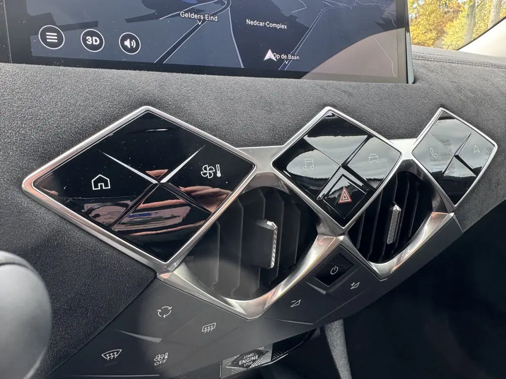 DS Automobiles DS 3 DS DS 3 Hybrid 136pk Performance Line Auto uit 2024, foto 16